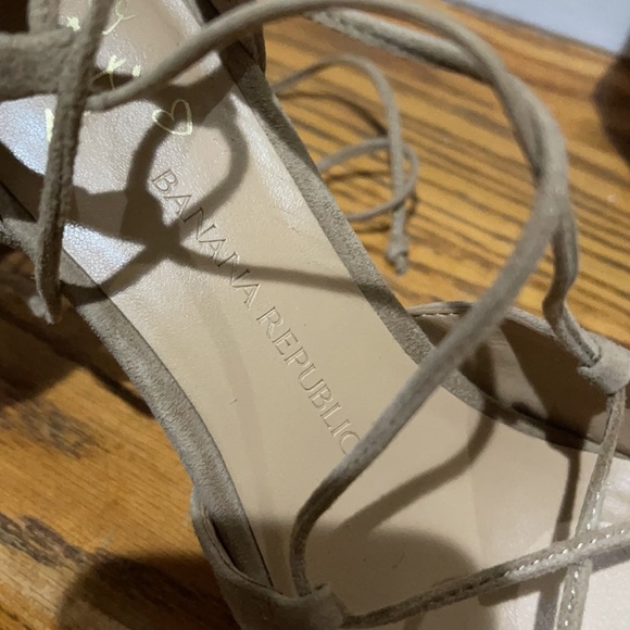 Banana Republic lace up pointy toe stilettos - Picture 3 of 5